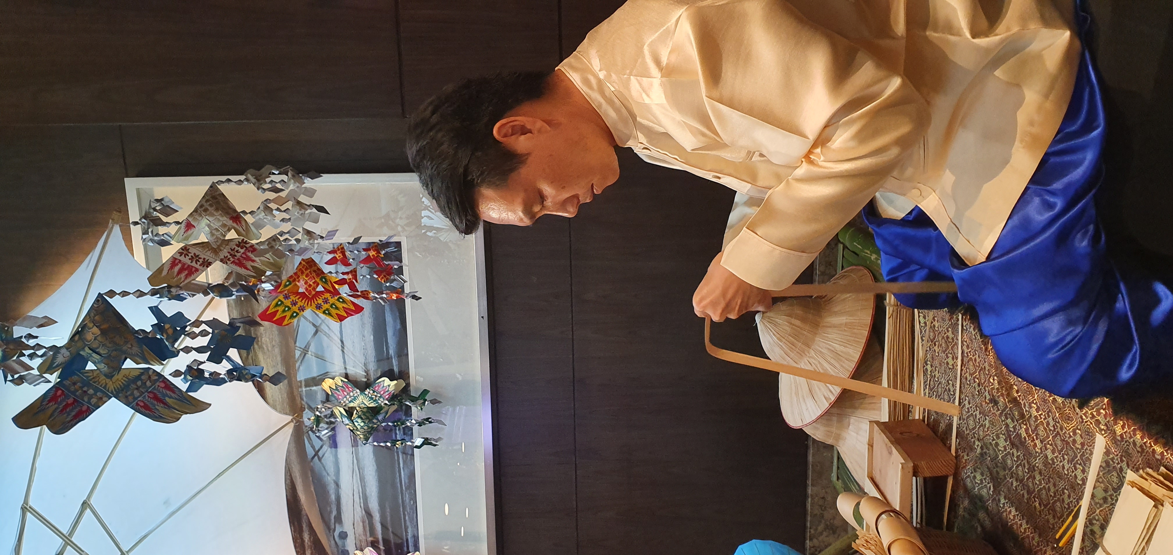 สอนสานปลาตะเพียนไทย เพ้น์ร่ม แกะสลักสบู่ แกะสลักผลไม้ และ ร้อยมาลัย ณ Foyer ชั้น 7 โรงแรม Sofitel Bangkok Sukhumvit
